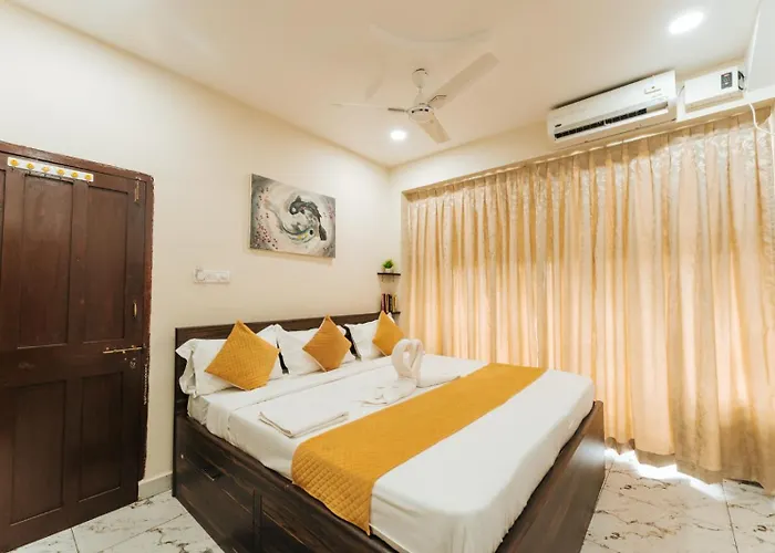 Sea View Holiday VagatorVilla